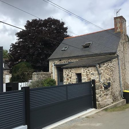 Maison En Pierre A La Campagne Proche De La Mer Plourhan Exterior photo